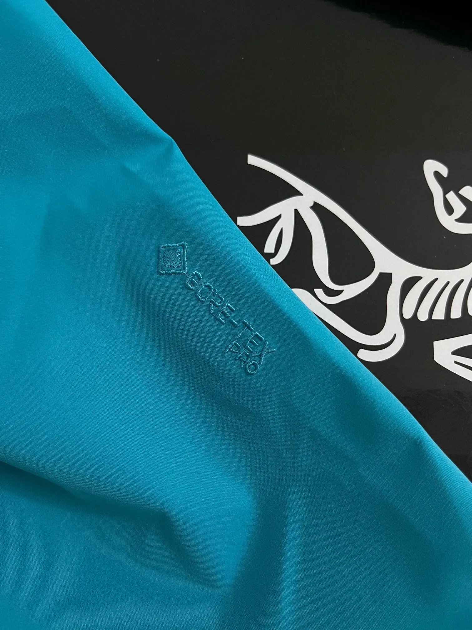 Arcteryx Alpha Series Sv 7 GORE-TEX Pro Logo 24SS Arc‘teryx ， 6 ， ， ， ！ Recco ， ， ！ . ， .！ ， Quality， . ！ ！ ！ ！ GORE-TEX 3.0 Logo ， ， ， ， ， ， ， ， 。 ， Black！ ！ Red Blue！ ！ ！ Size：S-XXL ： / / / ：76 78 80 82 84 ：60 62 64 66 68 ：47 48 49 50 51 S 90-120 M 120-140 L 140-160 XL 160-180 XXL 180